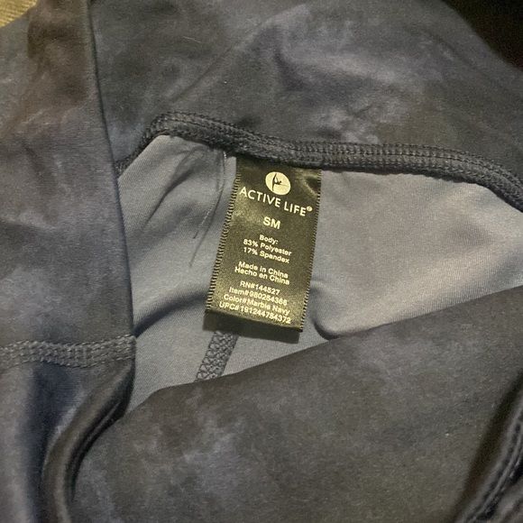 🌲Adorable blue 7/8 leggings! - Picture 5 of 11